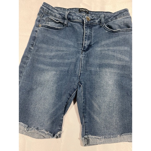 bebe Denim - BEBE Jeans Shorts, Medium Blue Missing Some Bedazzle Size 26 Waist.